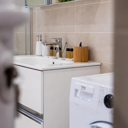 Apartment Perfect Near Sea Garden