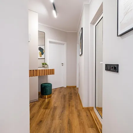 Perfect Near Sea Garden Apartment