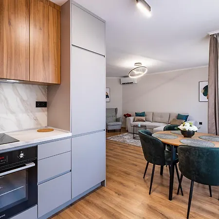 Apartment Perfect Near Sea Garden