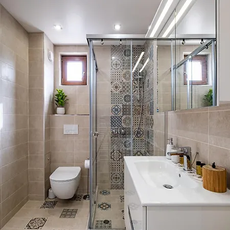 Perfect Near Sea Garden Apartment *